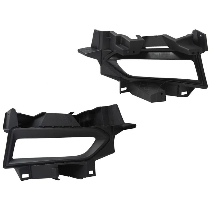 Right grille insert with hole for faro aux of facia front