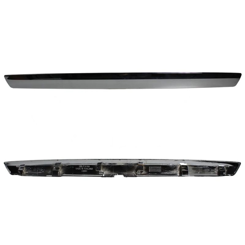 Chrome splash shield of tapa trunk (Mt mirage G4 2019-2020)
