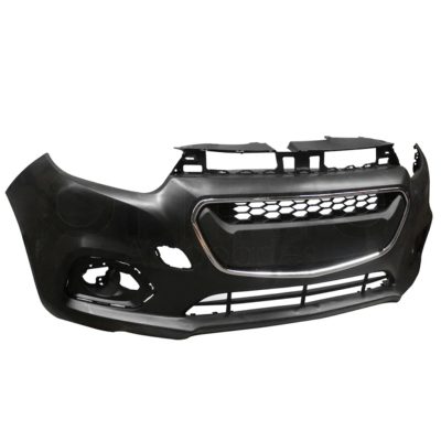 Facia delantero con hoyo para faro aux con rejilla central sin moldura cromo (Sedan / hatchback) (CMTC1110)
