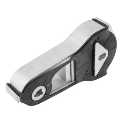 Torque strut mount